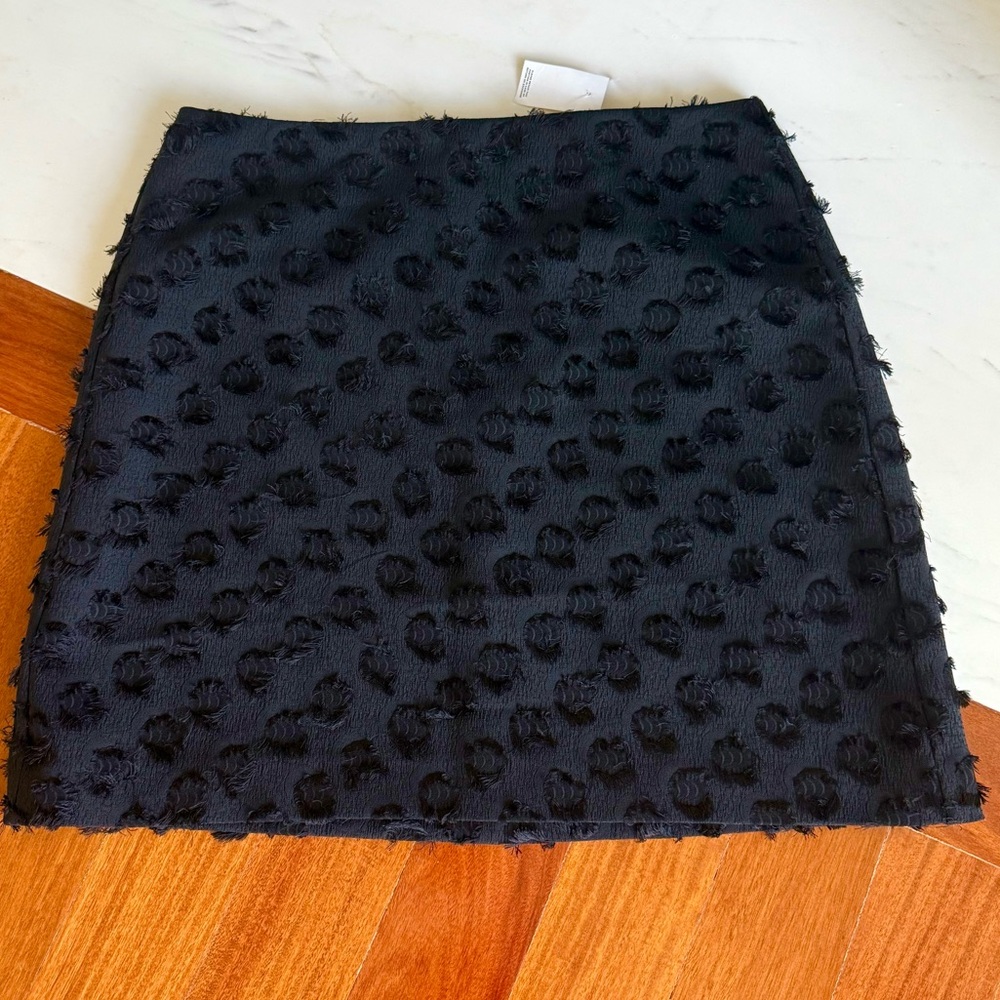 NWT LOFT Women’s Pencil Skirt Elegant Black Textured Mini A Line Dress Up Size 8